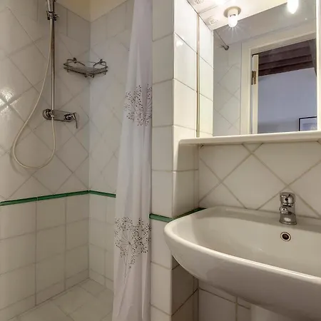 Anguillara 7a Apartment Florence